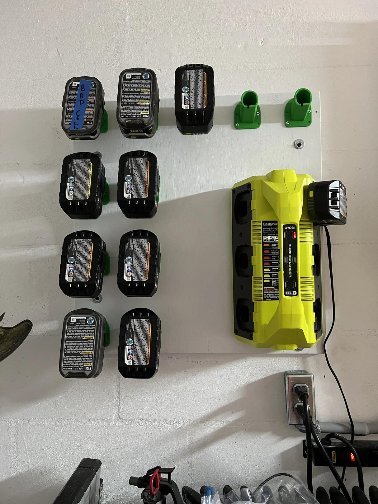 5x Ryobi Wall-Mounted Battery Holders - Convenient Storage for Your Tools-PRINTFORGE